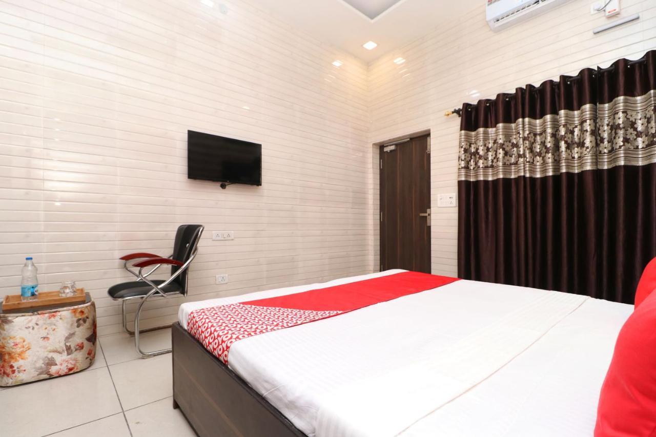 ג'לנדהר Hotel O Max מראה חיצוני תמונה
