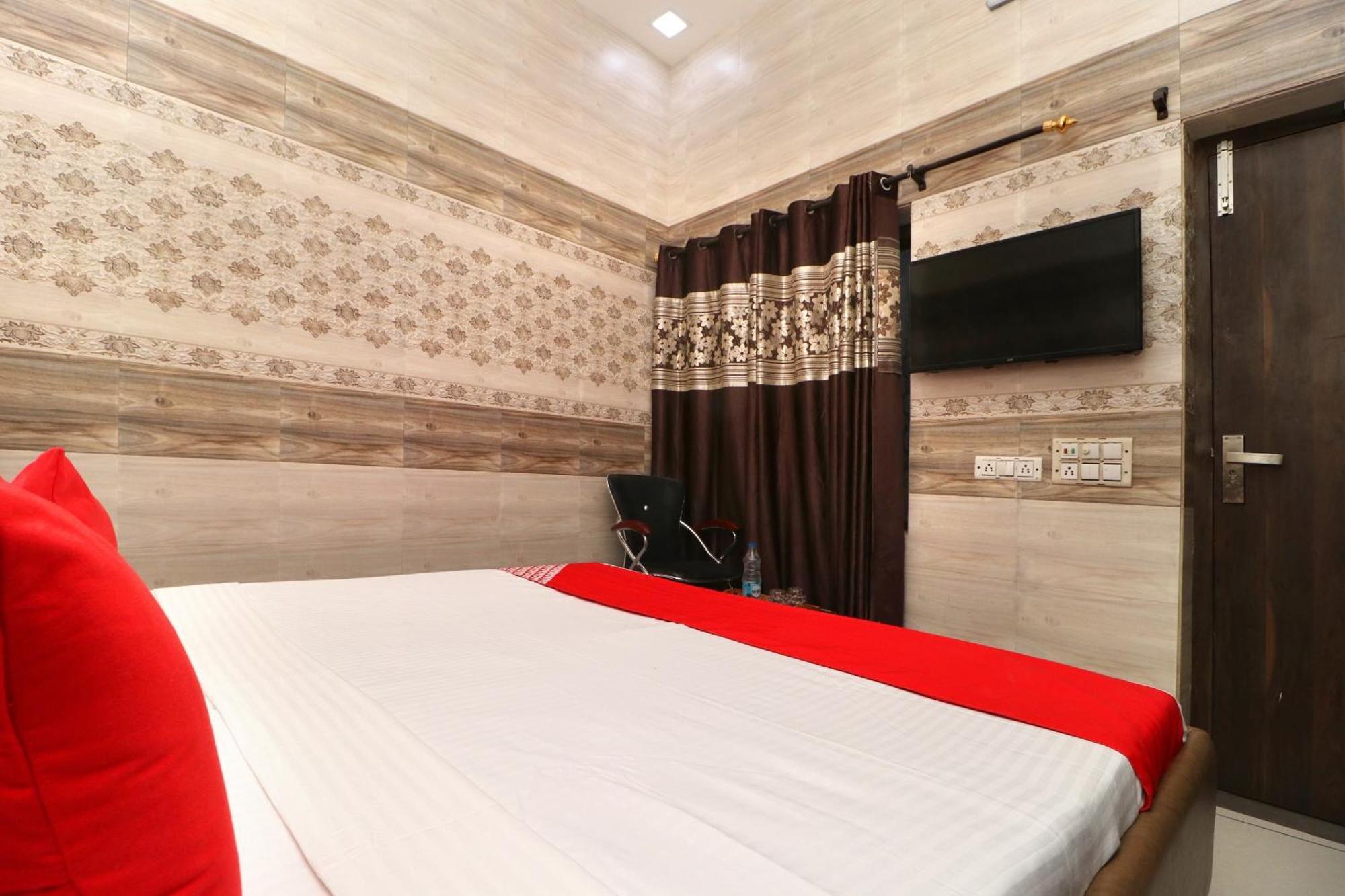 ג'לנדהר Hotel O Max מראה חיצוני תמונה